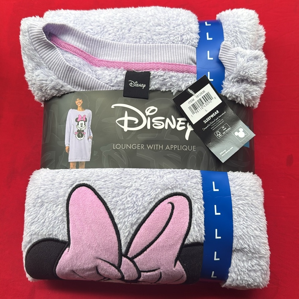 Minnie Mouse Ladies' Plush Lounger Purple Size Large nwt